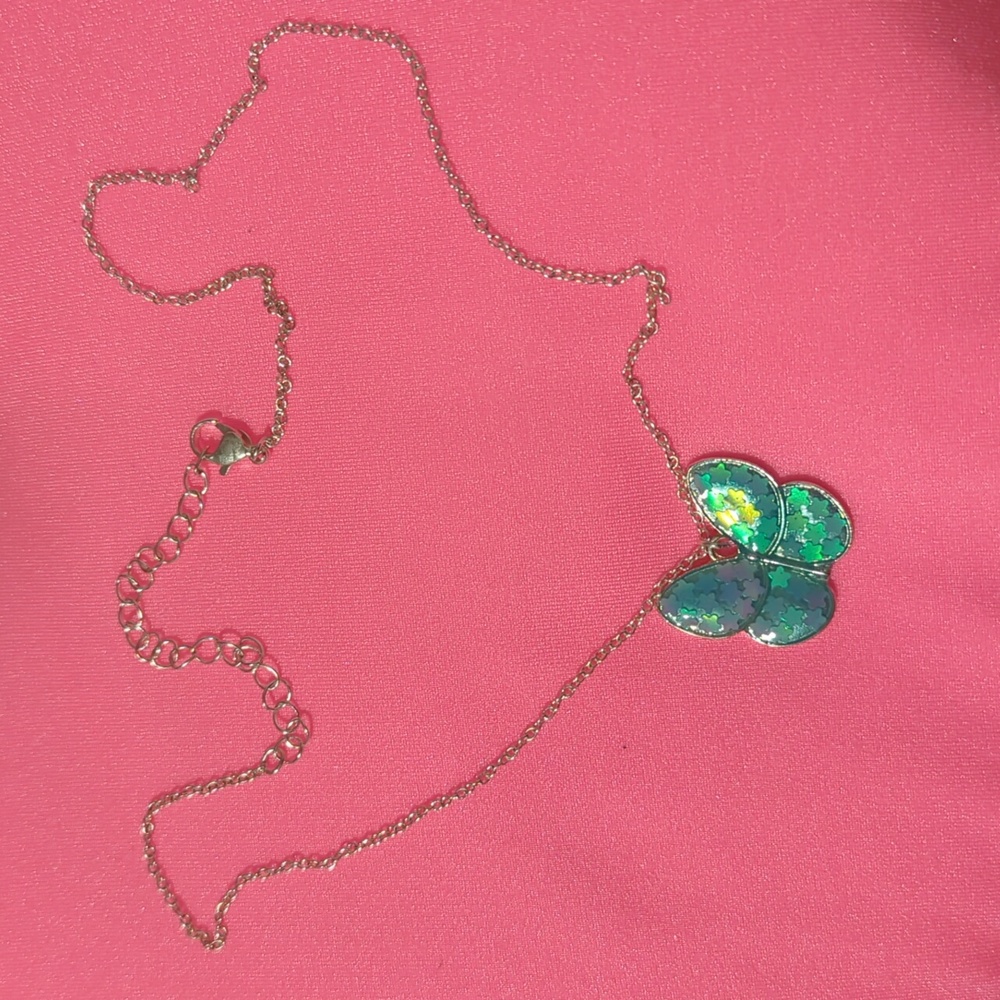 💕Butterfly necklace - Picture 1 of 2
